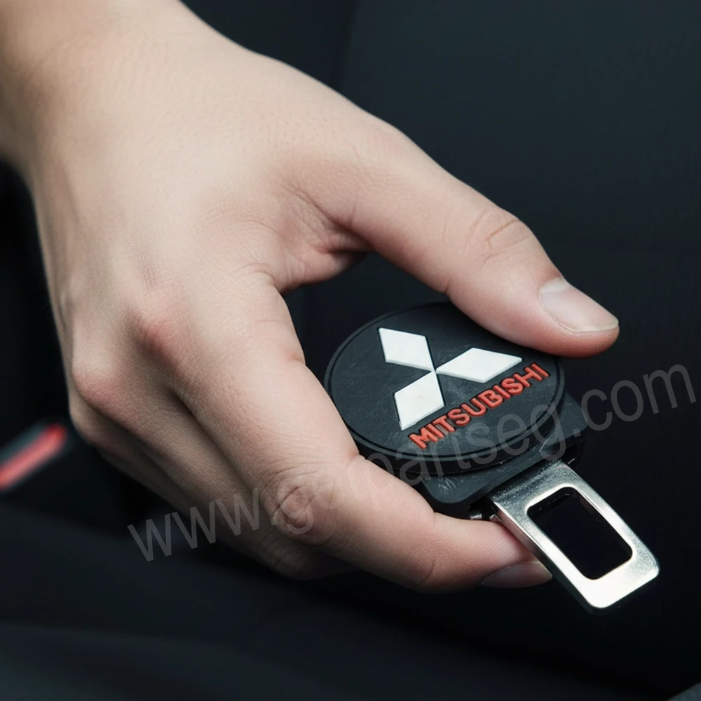 طقم سكاتة حزام ماركة متسوبيشى 2 قطعة - كتم صوت إنذار حزام الأمان