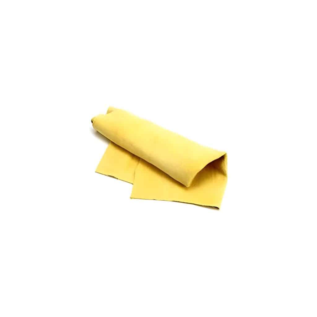 فوطة جلد غزال لتنظيف السيارات والأسطح
